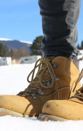 snow boots